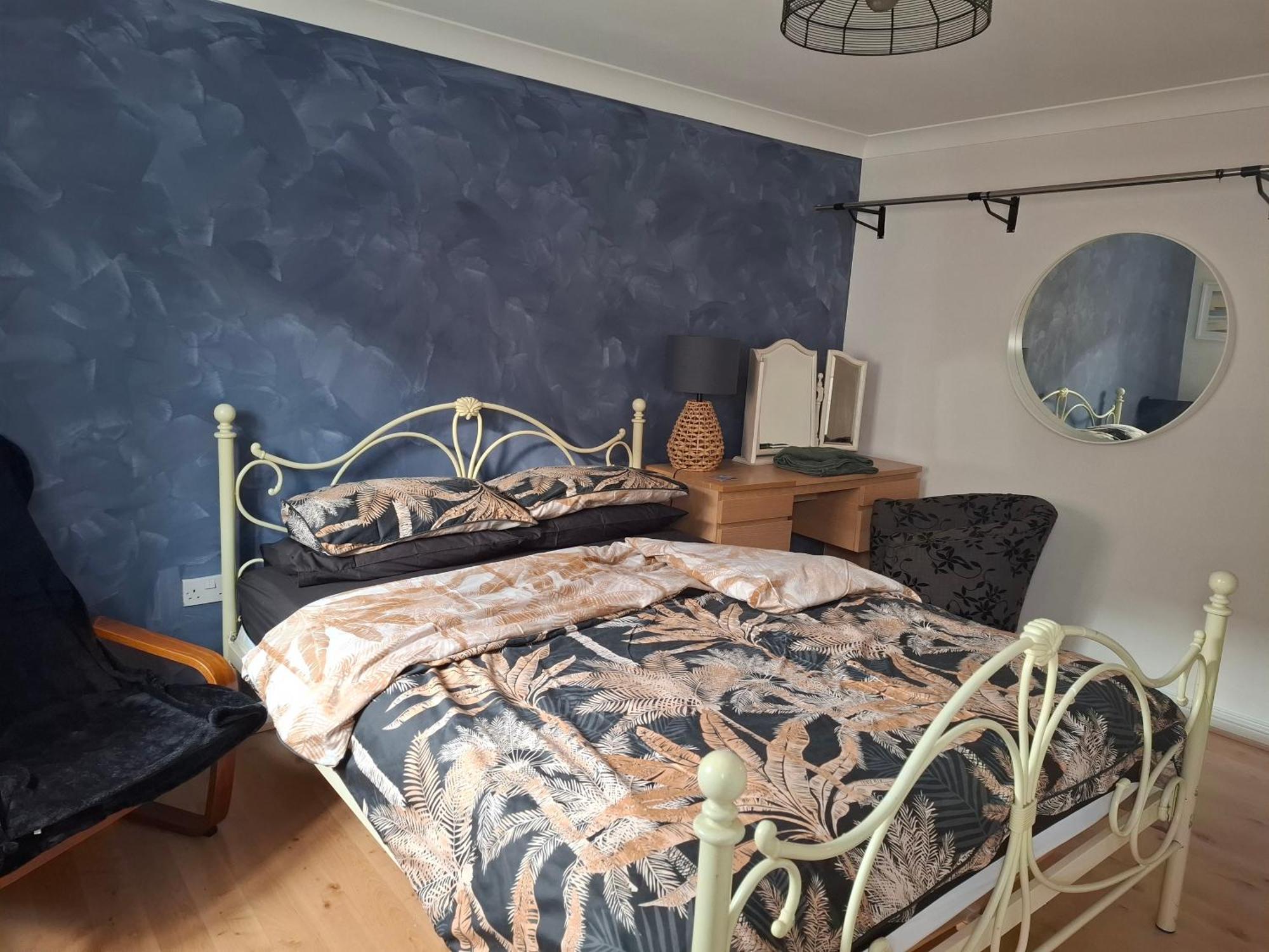 Driftmark Beachfront Location Aberavon Beach Sea Views Large Driveway Parking Private Site Fibre Optic Wi Fi Port Talbot Dış mekan fotoğraf
